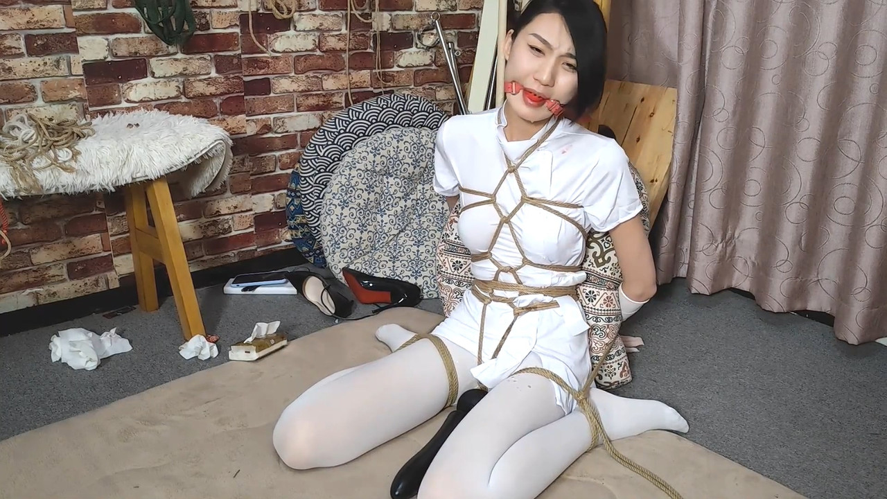 随心绳艺 刑房里的护士 苏樱.mp4_20231104_084855.570