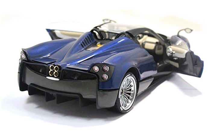 lcd_Pagani-Huayra-Roadster6