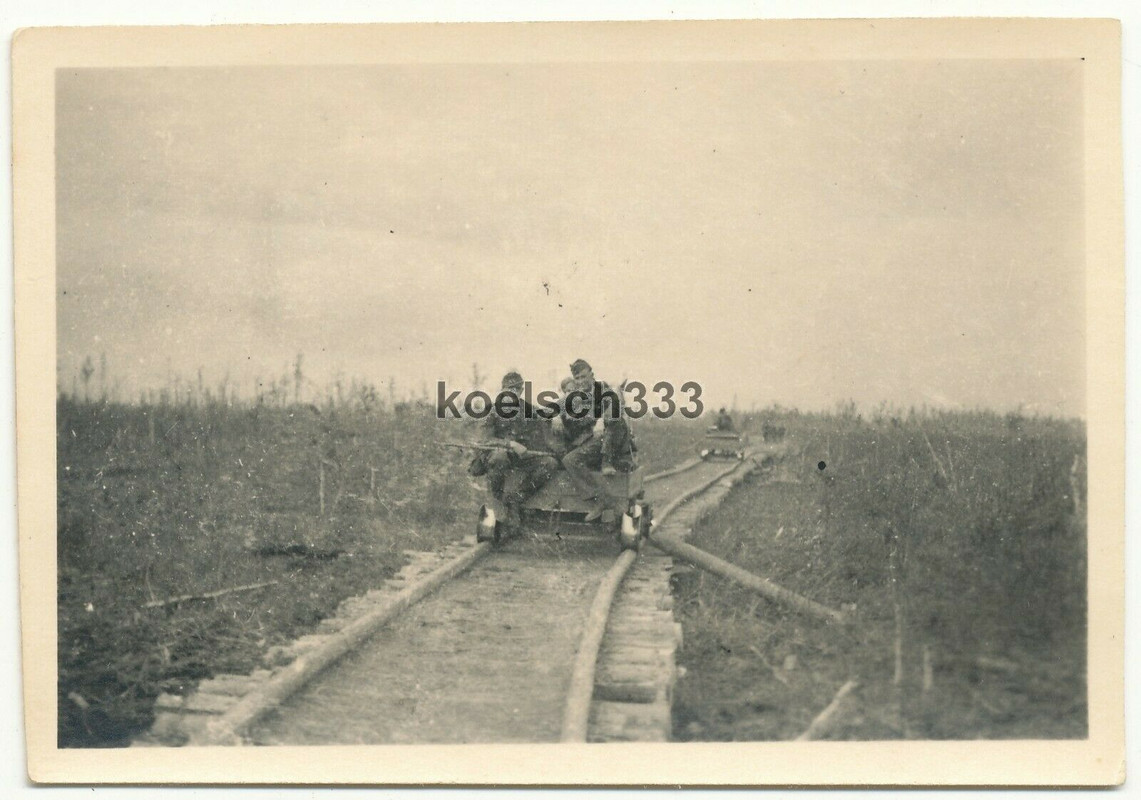 5 Fotos Leningrad Front Knüppeldamm Bahn Krankenwagen Draisine Mga Michalowski3