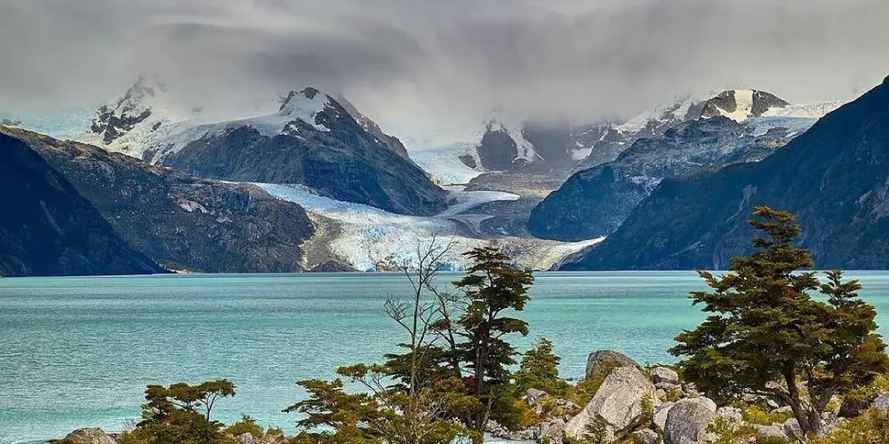 Lago-Leones.webp