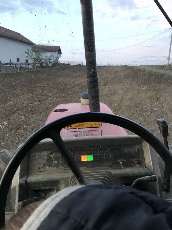 E0E3F01B-C0E1-4F55-92A5-F3B4AA71E9DA