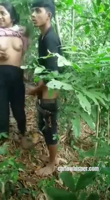 Desi Lover's Sex in Jungle Viral MMS