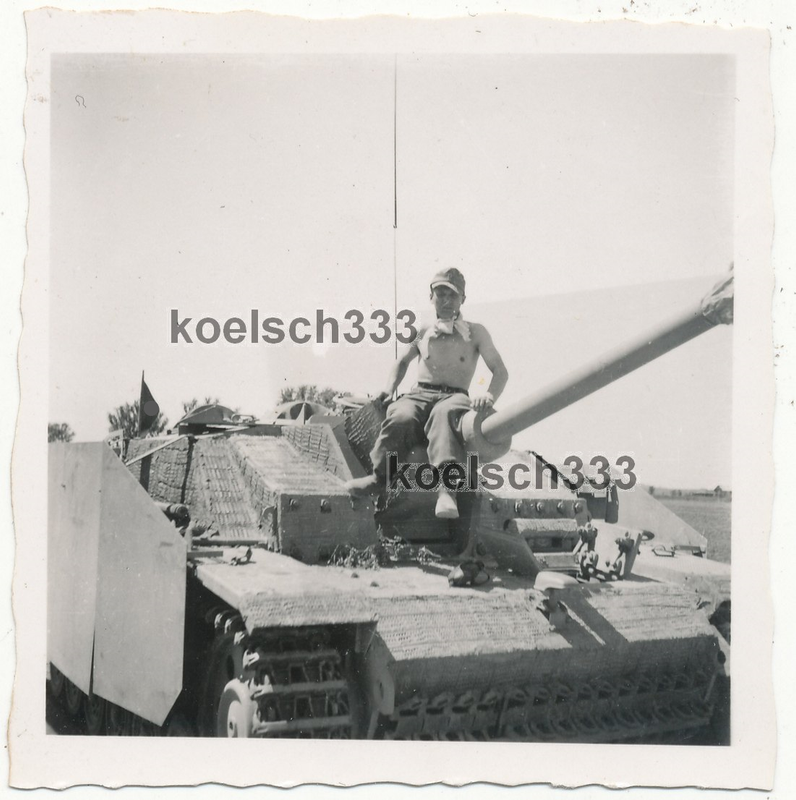 Foto - Langrohr - Sturmgeschütz Panzer mit Zimmerit Beschichtung StuG Brig. 325