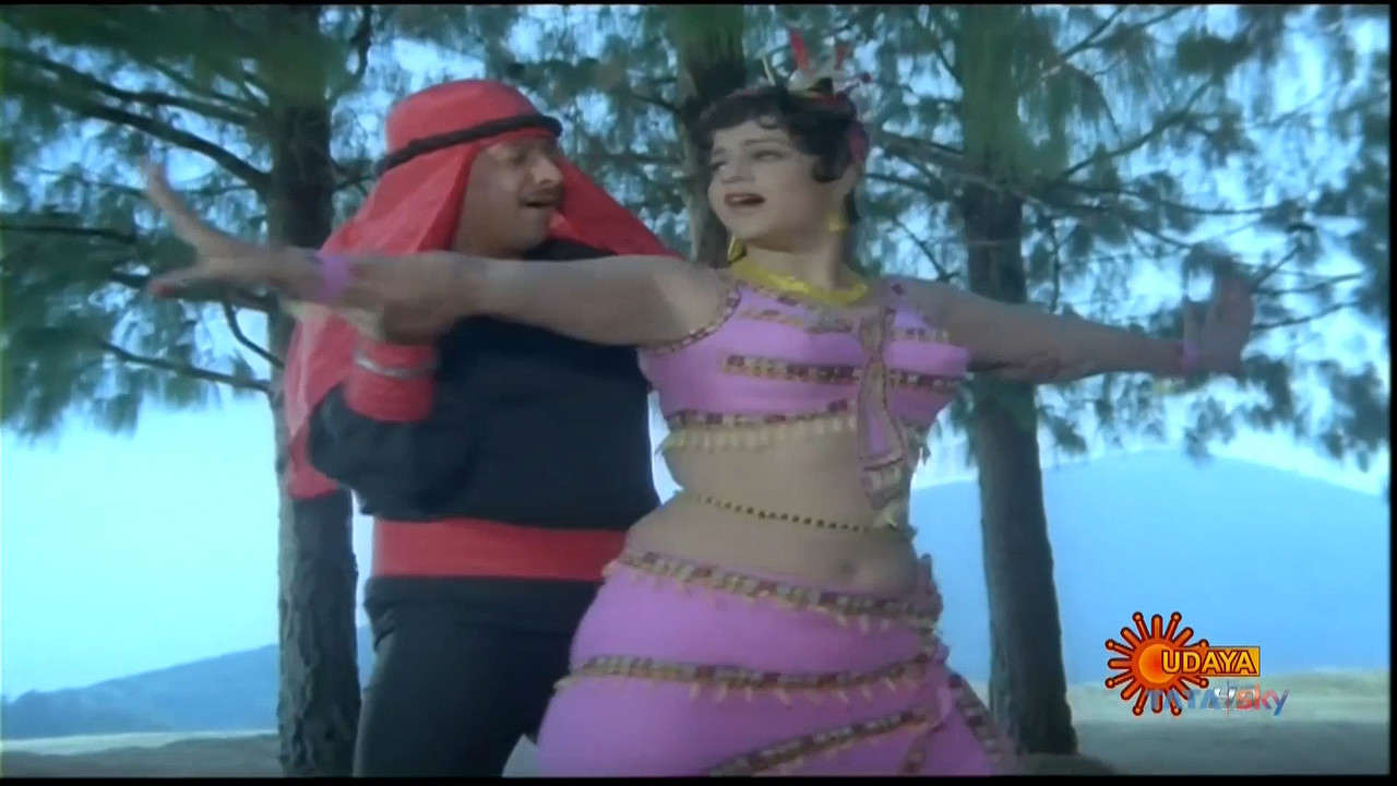 Jayamalini Hot Jungle Song~HDTV.mp4_20201024_122435.796