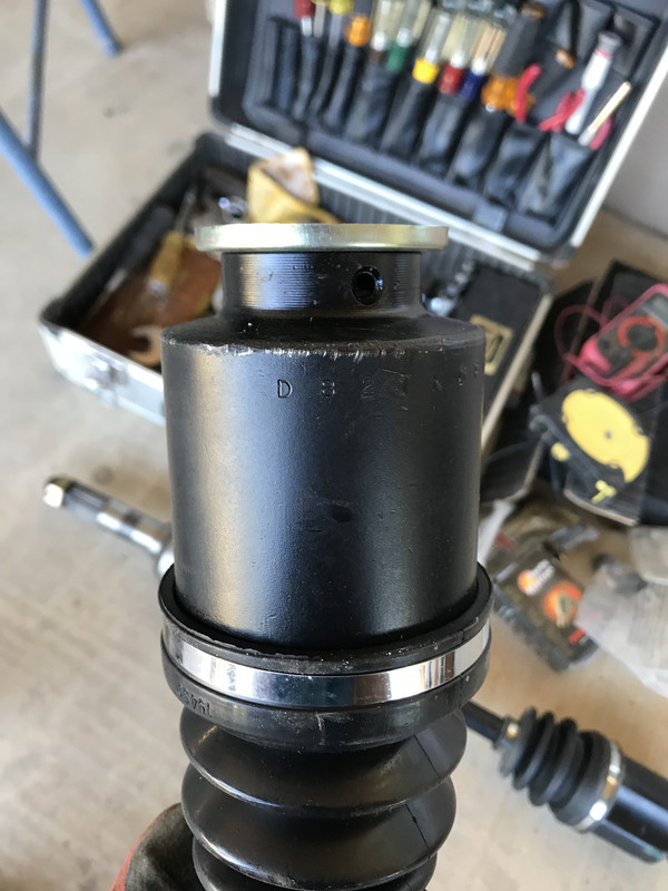 EE32BDB6-F653-4B55-8A52-CEF64EACB612