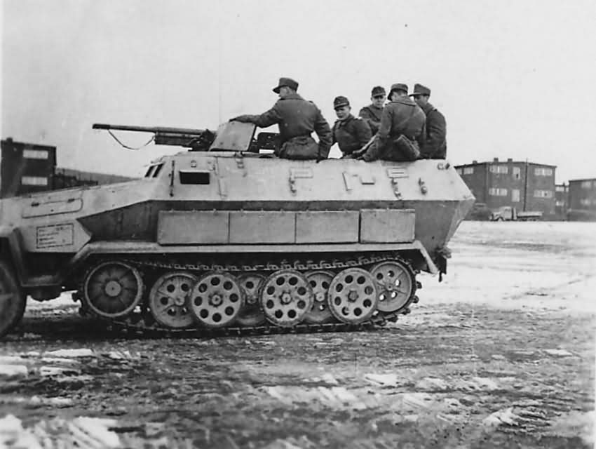 Sd-Kfz-251-10-Ausf-A-support-vehicle.jpg