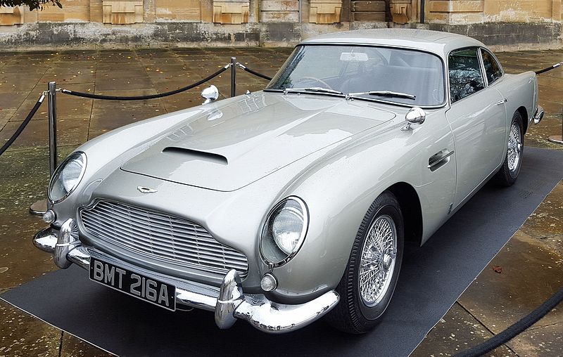 Aston_Martin_DB5_(Skyfall)