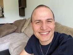 7B78D89B-C4F3-4628-BEBC-4BA148DC4DBD