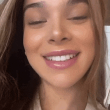 hailee-haileesteinfeldkiss.gif