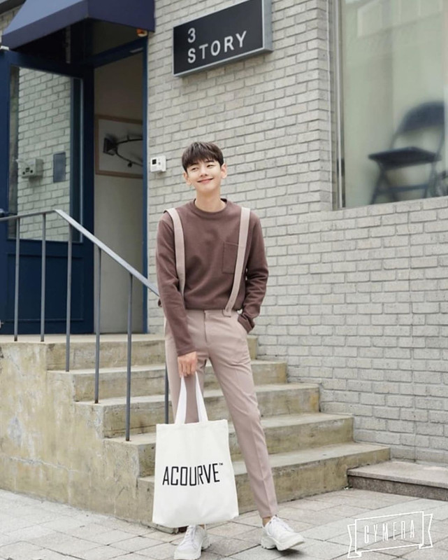 Postingan Park Ji Hoon 