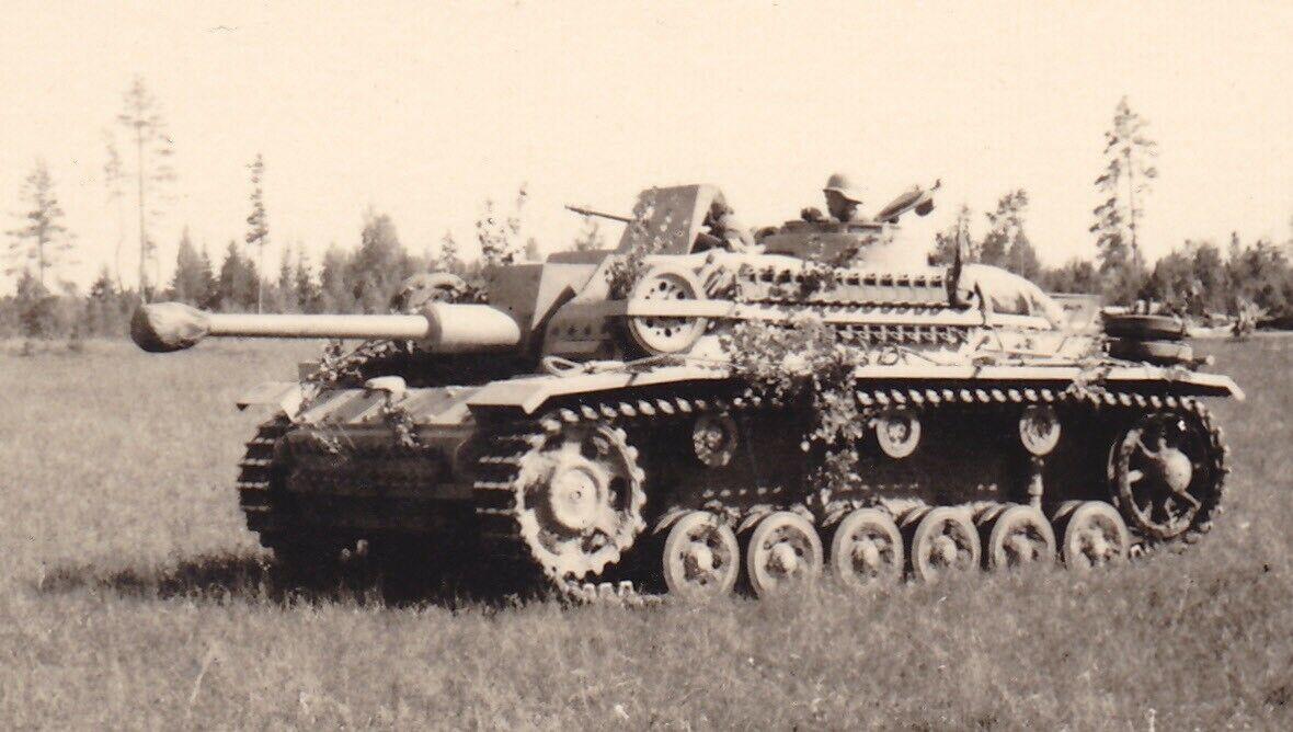 Stug 3 Sturmgeschütz Langrohr mit MG Schutzschild und Zusatzpanz