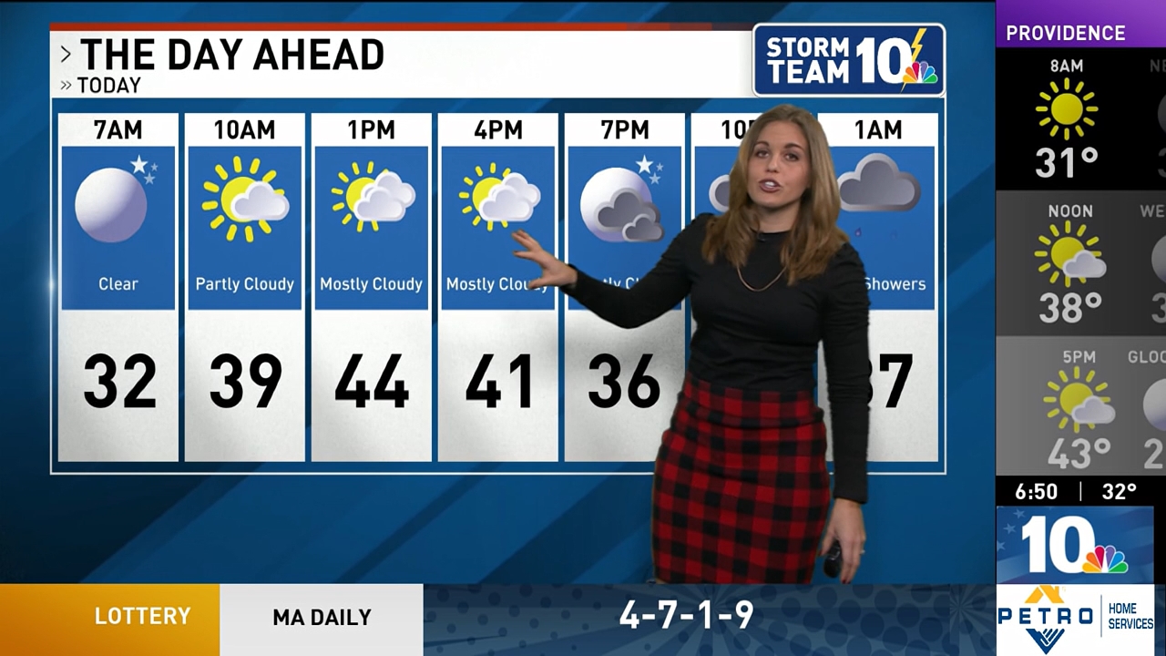 12.21 - 11.00.00 - NBC 10 News Sunrise @ 6am. Local news, sports and ..._001.ts_snapshot_00.28.908