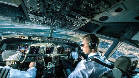 Aviation: How to become a Commercial Pilot