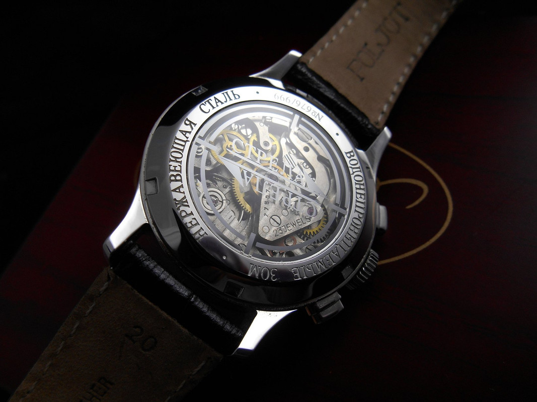 La montre russe du jour - tome 2 - Page 32 20250802-fond-Strela-originel