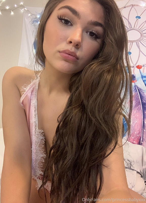 [Image: ariataylorxxx-22-05-2020-41691247-Pretty-in-pink.jpg]