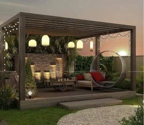 برجولة مع إضاءة مخفية