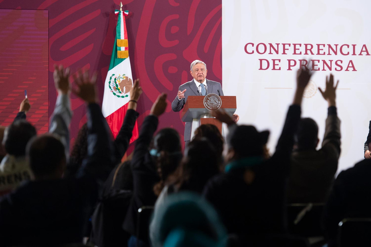 AMLO presume encuesta que lo posiciona segundo de líderes mundiales aprobados