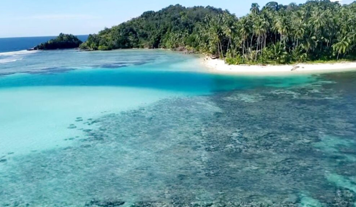 Pesona Keindahan Pantai Kalimatung yang Terkenal dan Sangat Menakjubkan