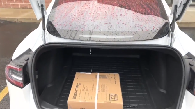 Si te compras un Tesla ten cuidado cuando llueve