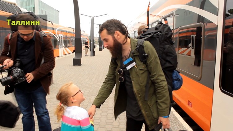 3D39527F-3F58-4ED0-BCC4-A6686C40D23E-10798-00000