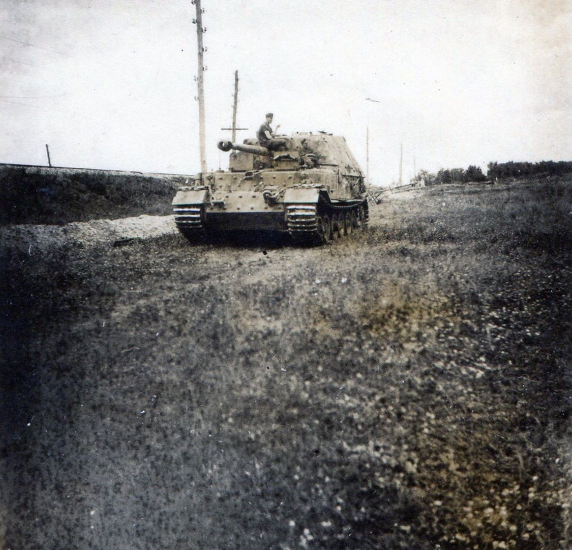 Fotos-Konvolut-Panzer-und-Halbkettenfahrzeuge-Wehrmacht-_57 (2)