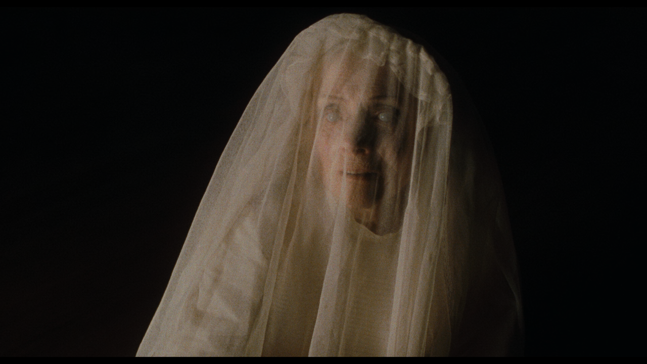 The.Others.2001.2160p.UHD.BDREMUX.SDR.HEVC.TrueHD.Atmos-Нечипорук.mkv_snapshot_01.06.30.821