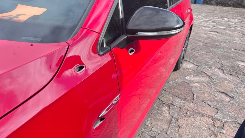 En Edomex, balean el vehículo de la senadora Martha Guerrero y resulta ilesa