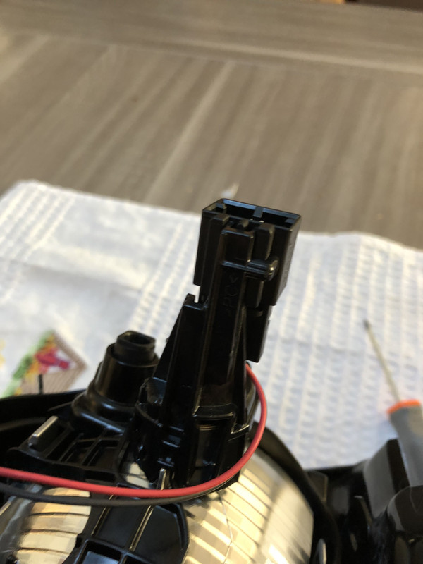 45BA8B92-FFFA-4FFA-9CDD-CC2222DC8322