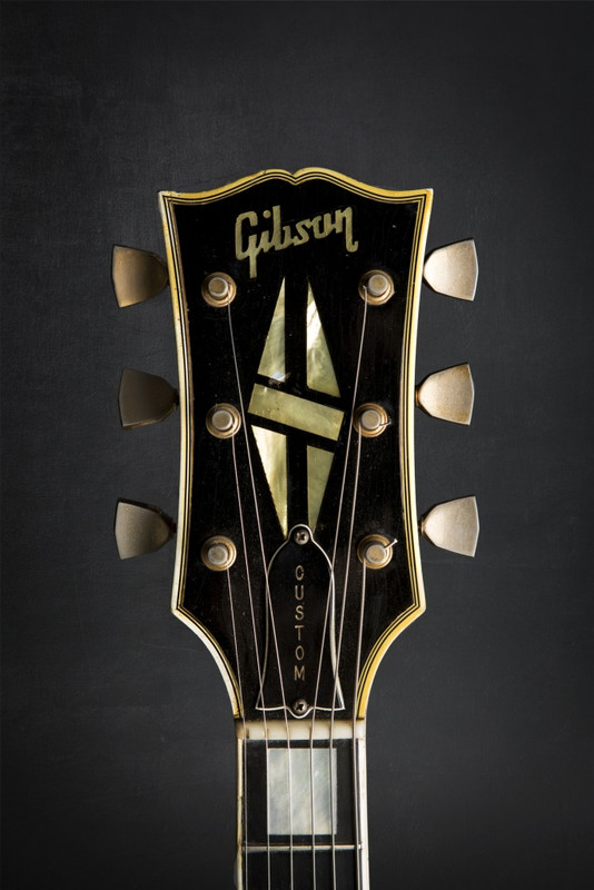 Jimi-Hendrix_Gibson-SG_HRC053123-9483-683x1024