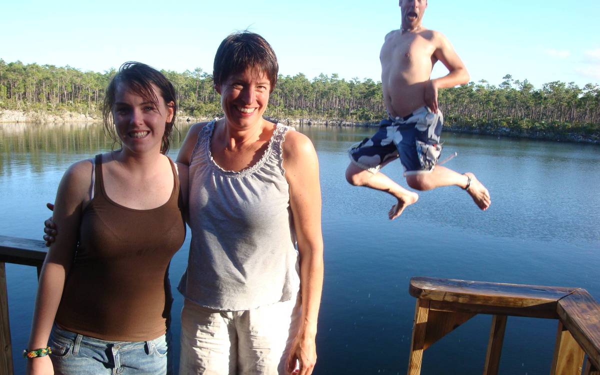 [Image: Funny-Photobomb-1-08.jpg]