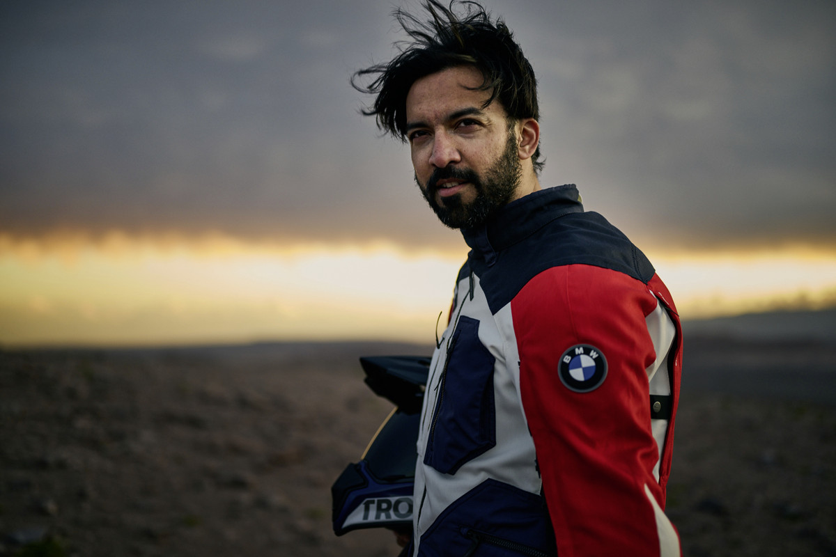 P90533834_highRes_bmw-motorrad-clothin