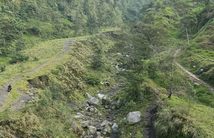 Potret jalur pendakian di Kalitalang.