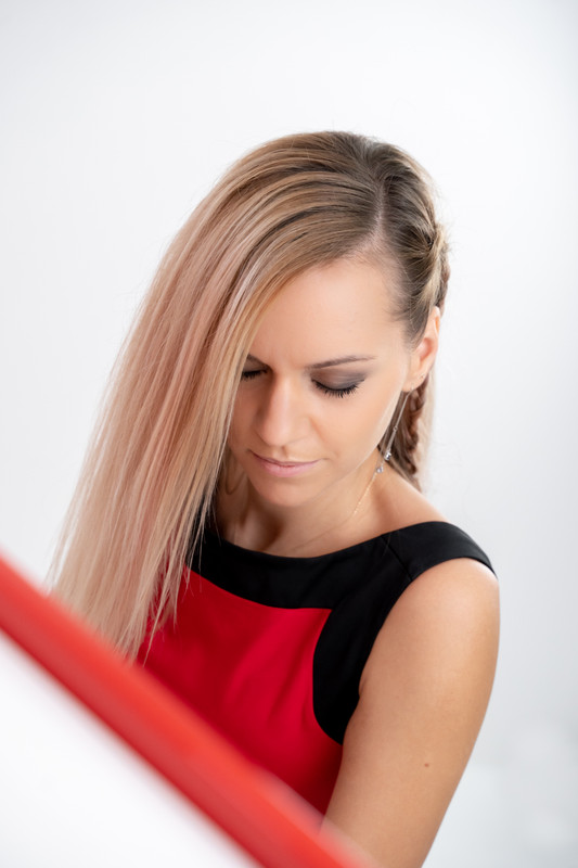 Gamazda red dress studio photo