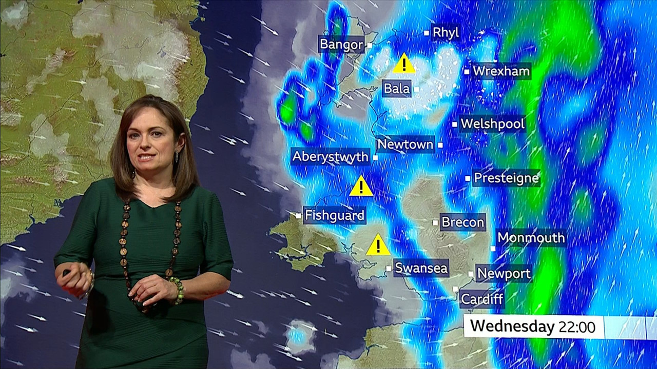 01.20 - 13.30.00 - BBC Wales Today. News and weather from BBC Wales. ....ts_snapshot_20.49.408