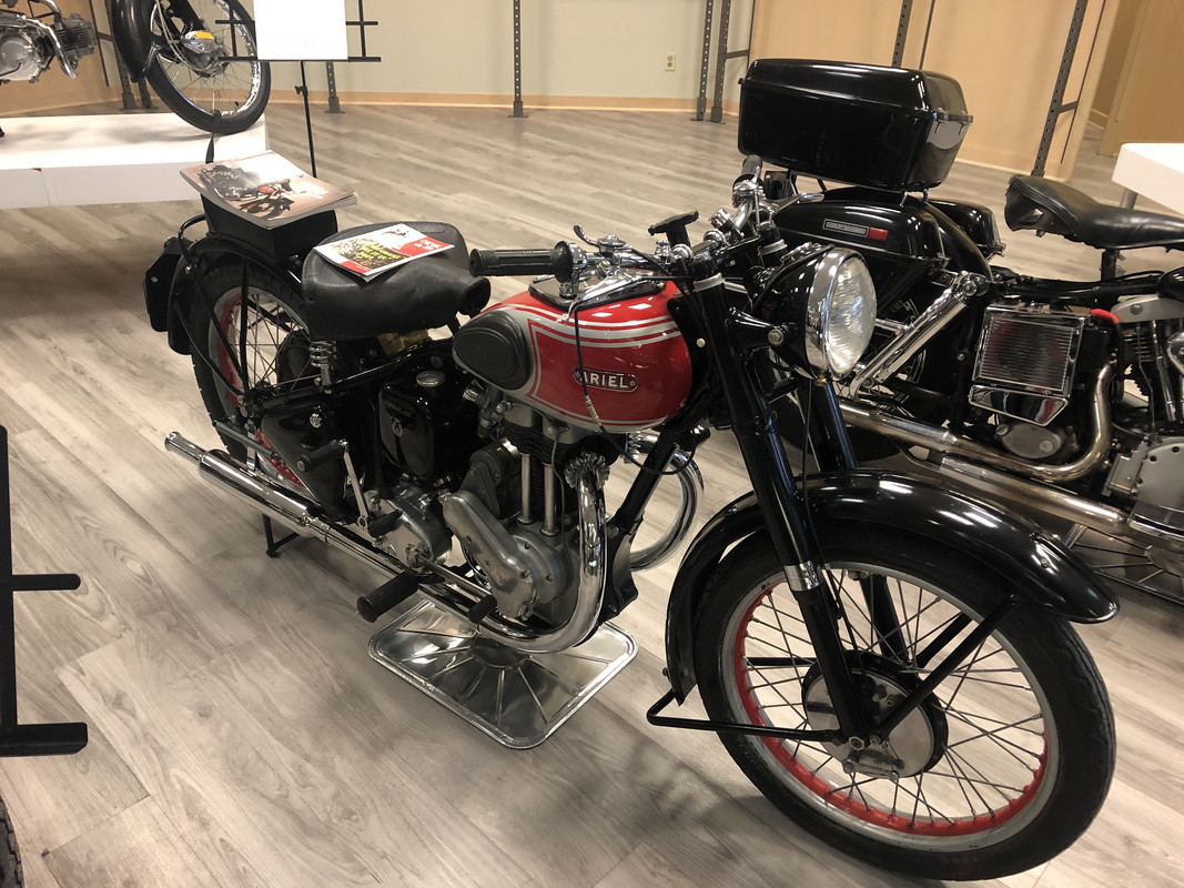 6CBB0988-7268-45FD-B98B-D2576A9CD588