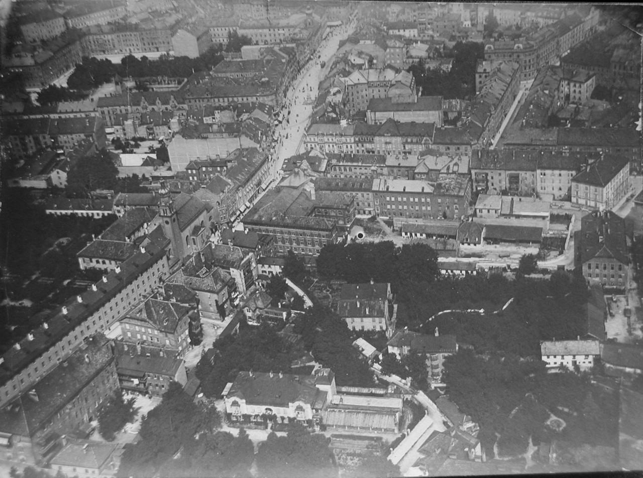 Landhaus Umgebung1917gesamt