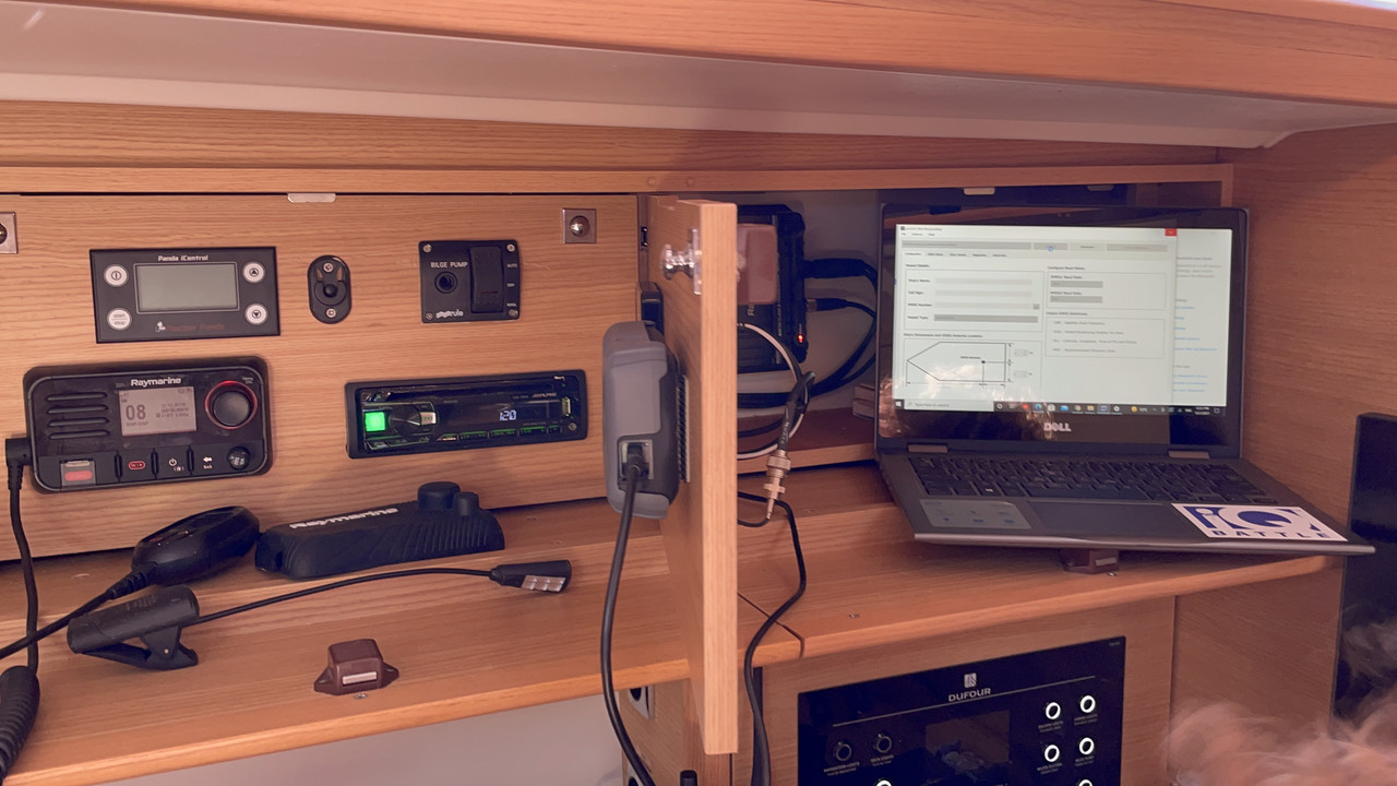 33A3A1CE-28C9-48C1-B70F-89E659B0A033