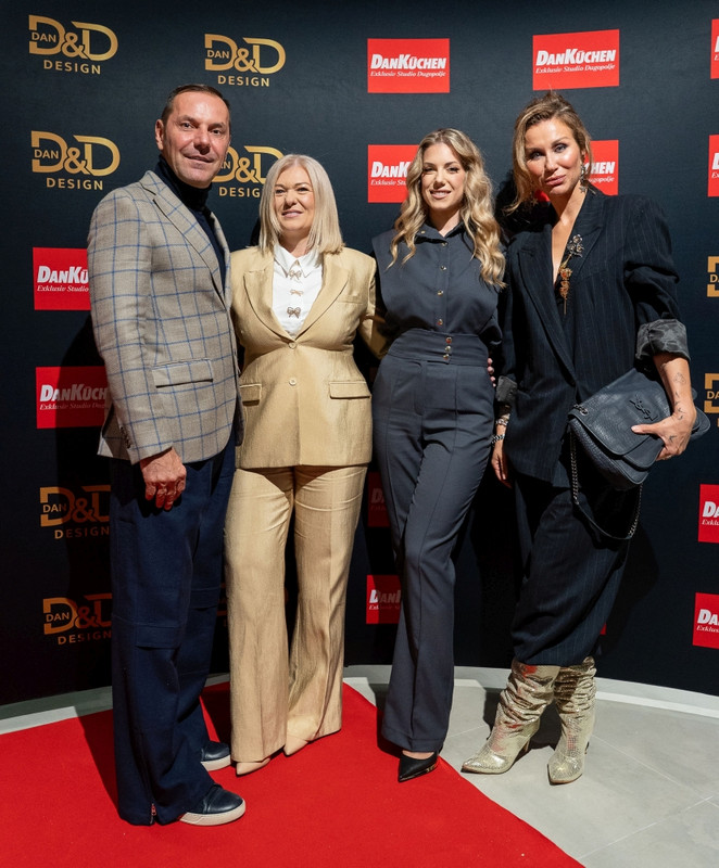 659067033 807291856 55474789