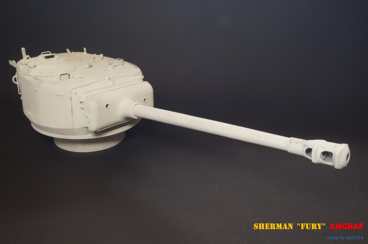 M4A3E8 SHERMAN  FURY 135