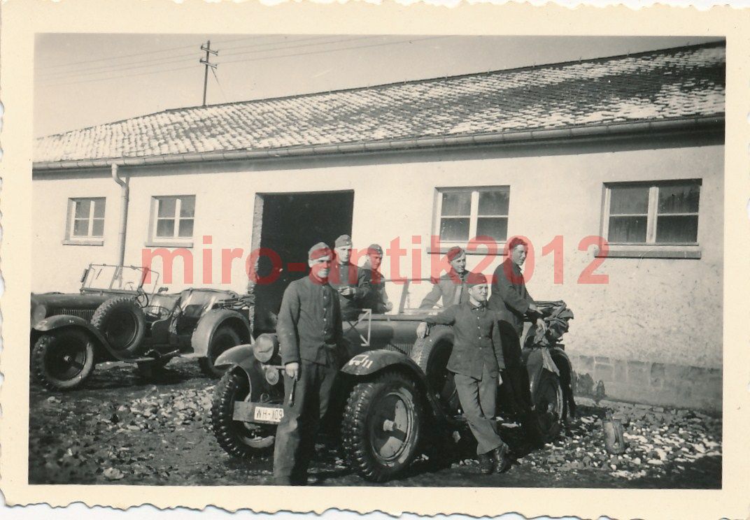 Foto, Wehrmacht, Blick auf Geländewagen