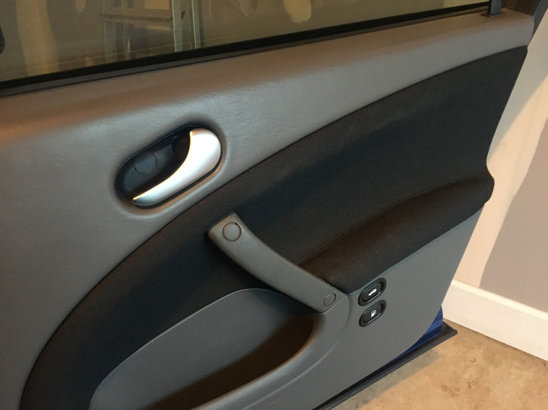 5883E9ED-0D32-4274-92EF-9FFFB3E67924