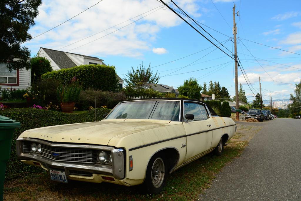 pour se rincer l'oeil - Page 12 1969-Chevrolet-Impala-Custom-Hardtop-Coupe-327-V8-Vinyl-roof-1