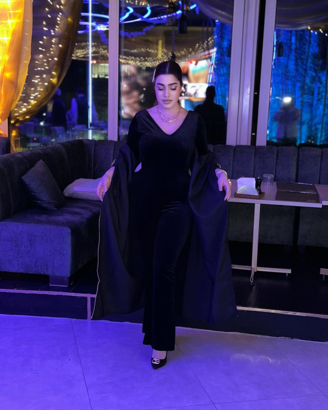 صور إليسا أندونيان فضيحة 2026 - مشاهد ساخنة | إليسا أندونيان 2025! Elissaandonian-1756229255509