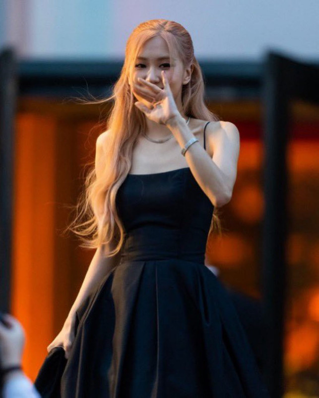foto Rose BLACKPINK di The MET untuk even Sulwhasoo