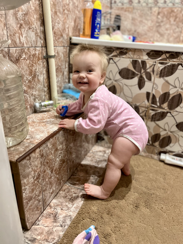 A8A7DBDA-DA32-43BF-A777-BC4905794447