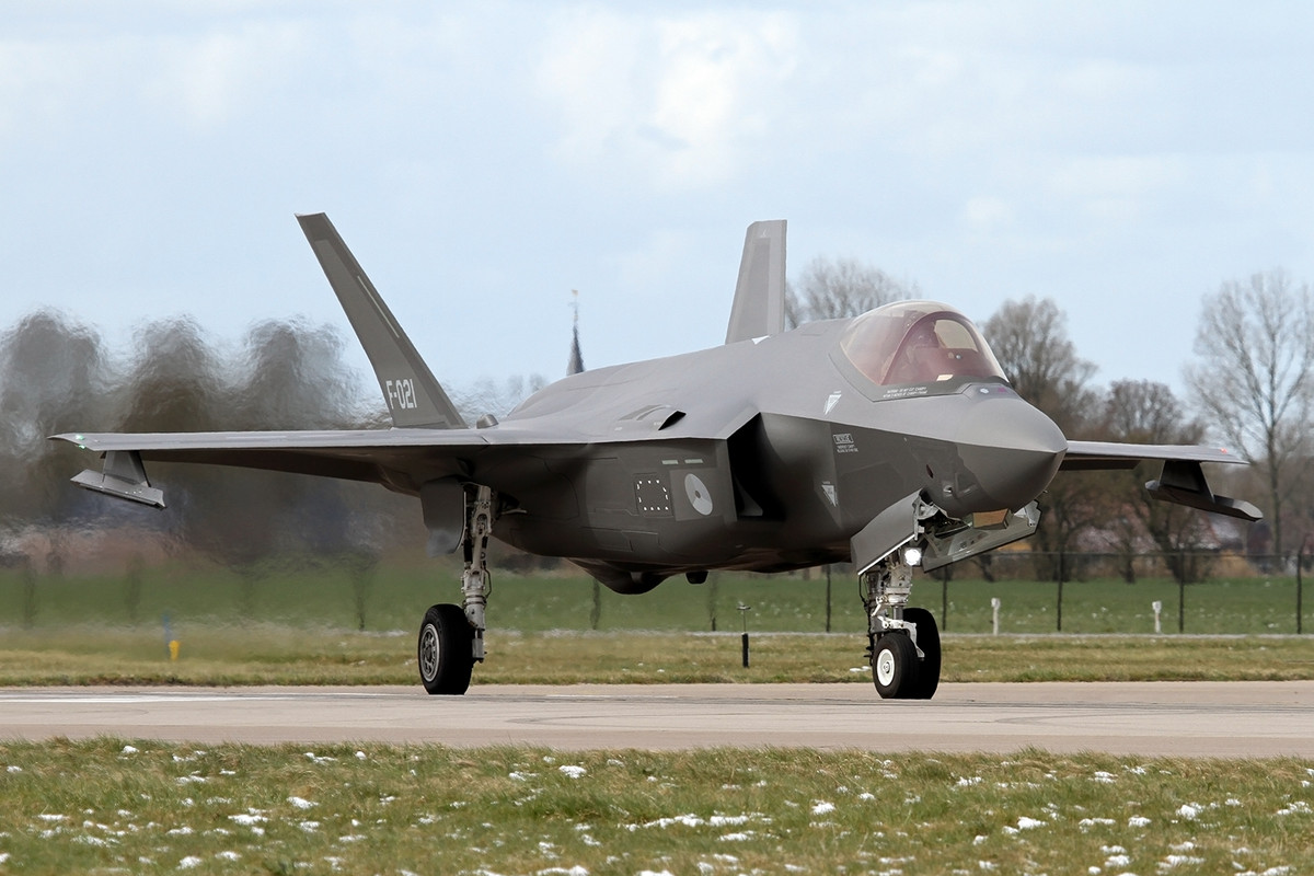 278_F-35A_KLu_F-021_322 sq