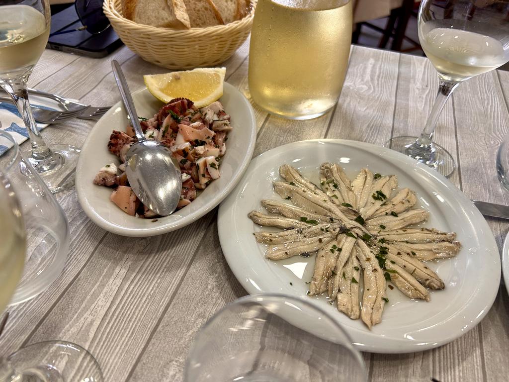 Жаркий сентябрь на побережье Тирренского моря. Жаркий сентябрь на побережье Тирренского моря.