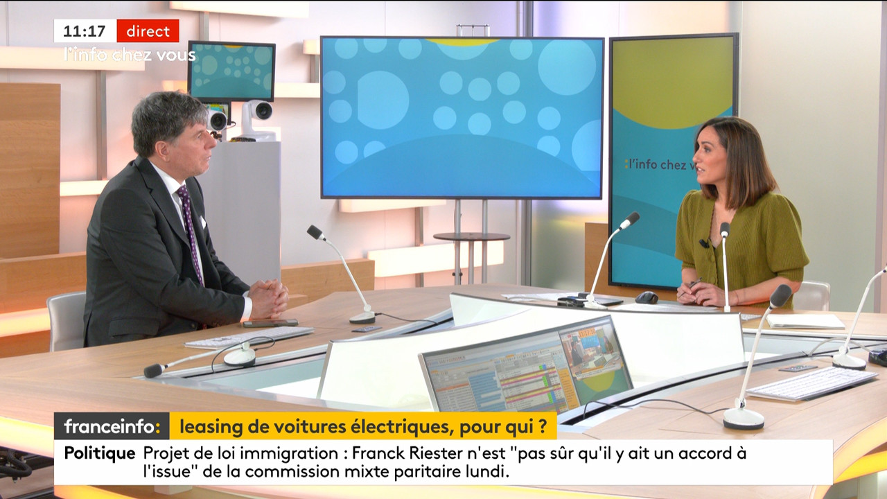 L'info chez vous (Franceinfo)_2023_12_15_09_24_86.ts_snapshot_00.53.44.112