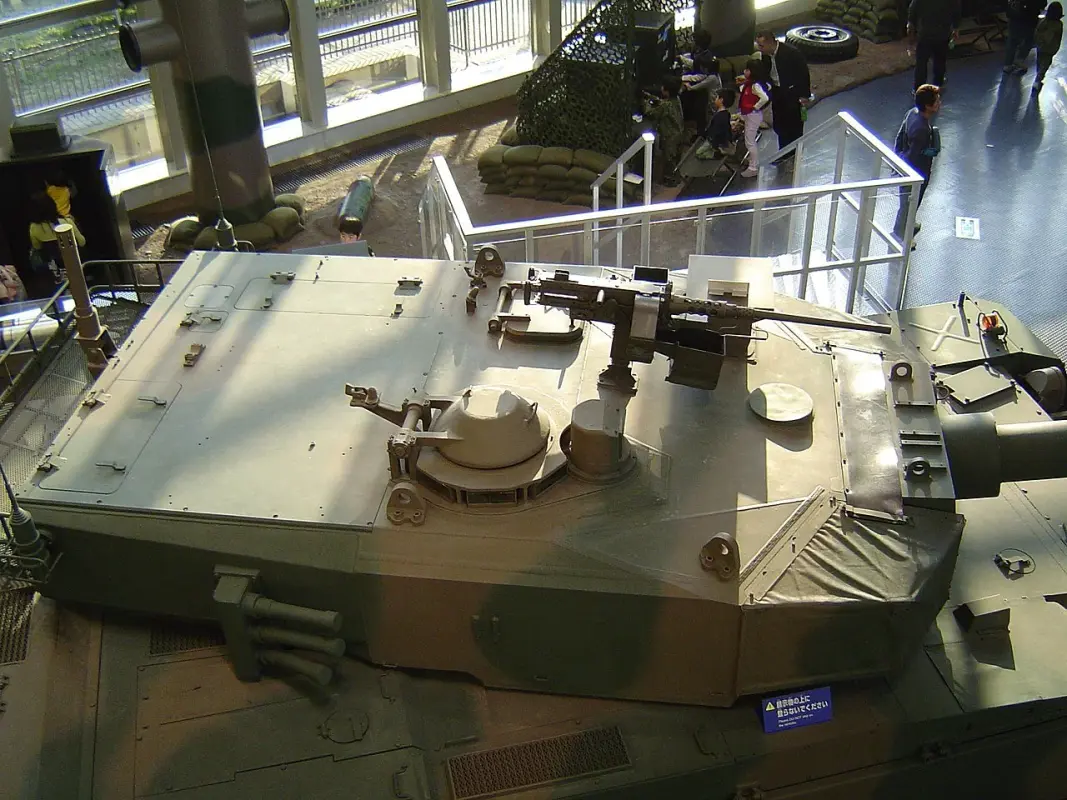 the-type-90-tank-main-battle-tank-mbt-v0-c4yveyoc6oqe1.webp