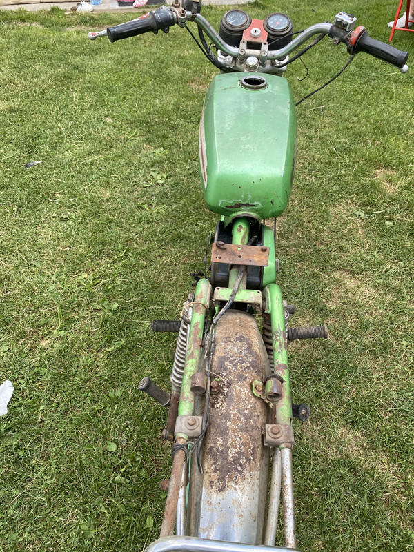 5A9782D6-E6C2-4093-AAA7-B1E632D05DF6